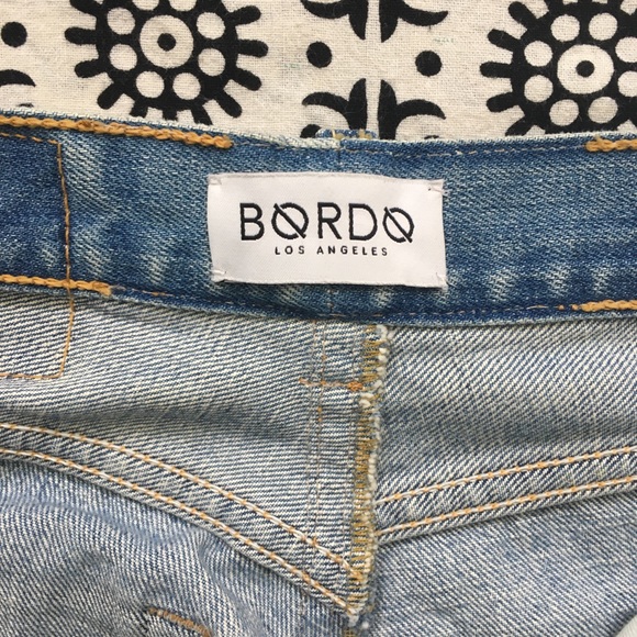 ❌SOLD❌Vintage Redone Levi’s 501 Butt Rip Jeans - Picture 7 of 7